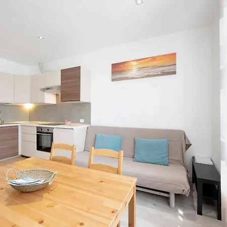 Ferienwohnung Bilocale Mezzano In Centro Varraze Exterior foto