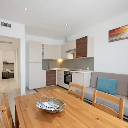 Ferienwohnung Bilocale Mezzano In Centro Varraze Exterior foto